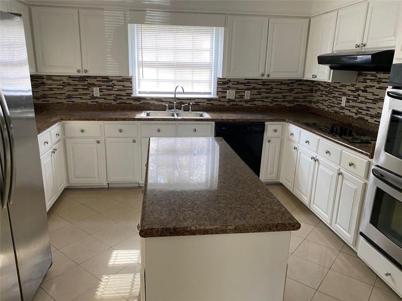 Image for property 229 SMITHSTONE Path, Fayetteville, GA 30214