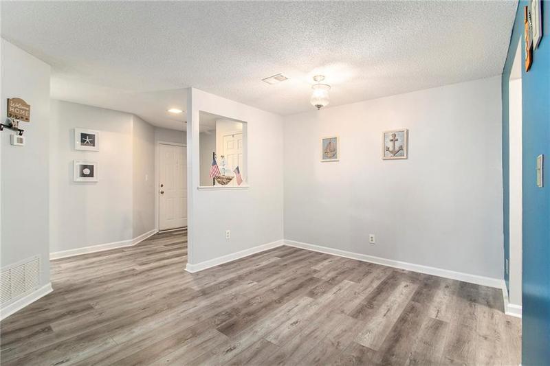Image for property 813 Ridgefield Drive, Peachtree City, GA 30269