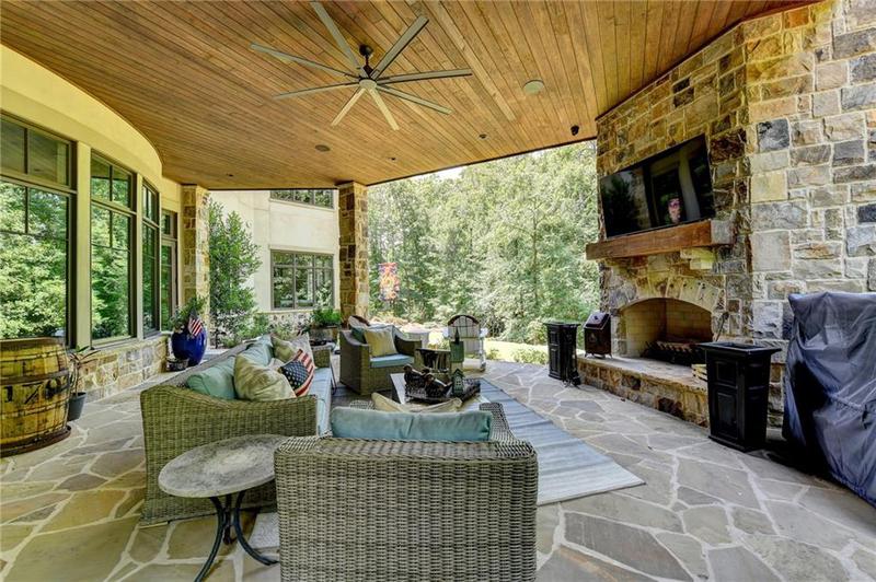 Image for property 962 Chattooga Trace, Suwanee, GA 30024