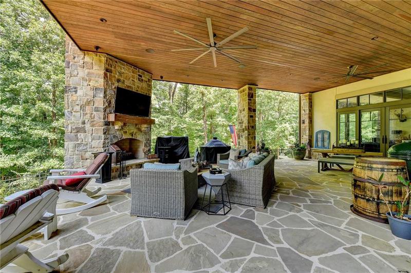 Image for property 962 Chattooga Trace, Suwanee, GA 30024