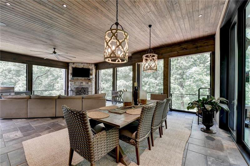 Image for property 962 Chattooga Trace, Suwanee, GA 30024