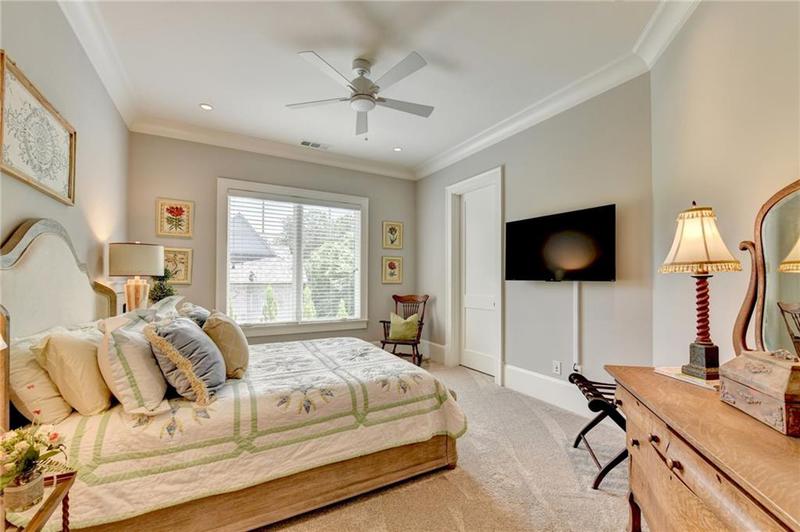 Image for property 962 Chattooga Trace, Suwanee, GA 30024