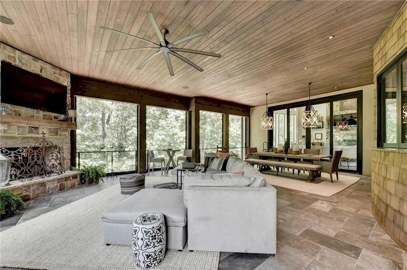 Image for property 962 Chattooga Trace, Suwanee, GA 30024