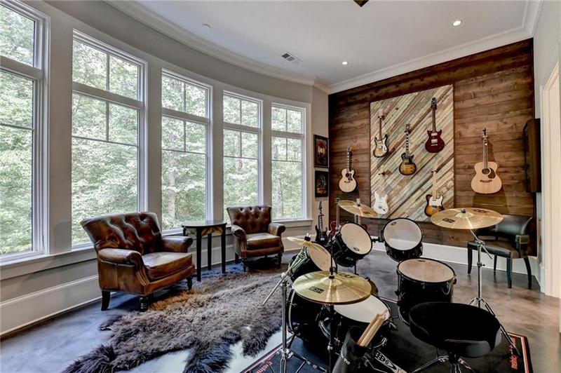 Image for property 962 Chattooga Trace, Suwanee, GA 30024