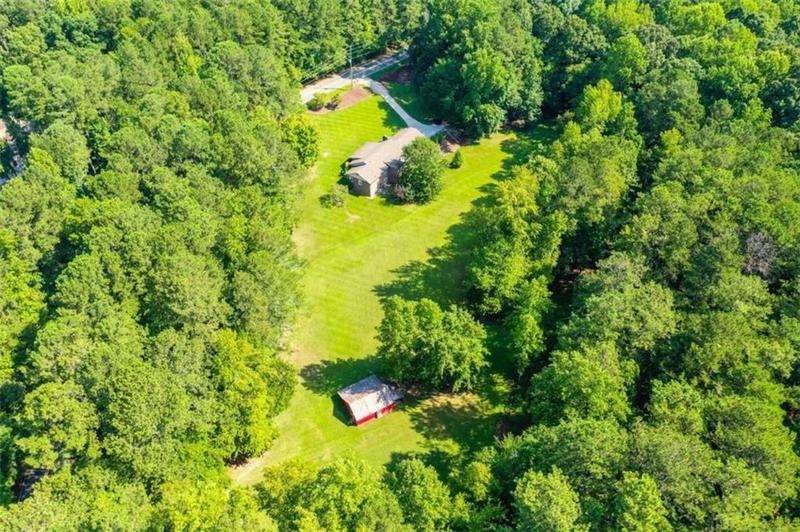 Image for property 725 Holland Road, Powder Springs, GA 30127