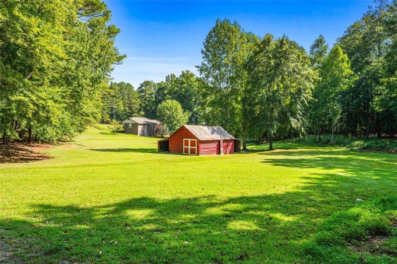 Image for property 725 Holland Road, Powder Springs, GA 30127