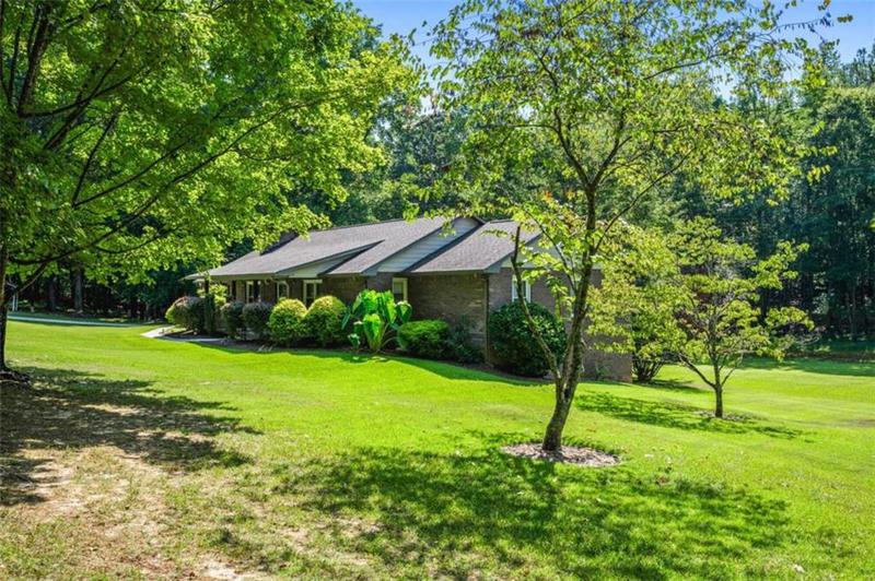 Image for property 725 Holland Road, Powder Springs, GA 30127