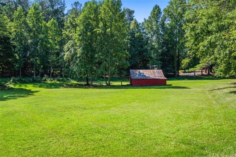 Image for property 725 Holland Road, Powder Springs, GA 30127