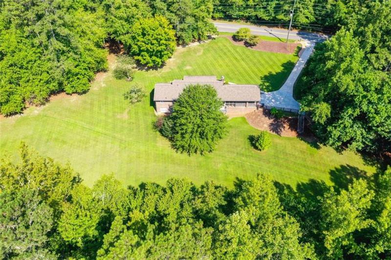 Image for property 725 Holland Road, Powder Springs, GA 30127