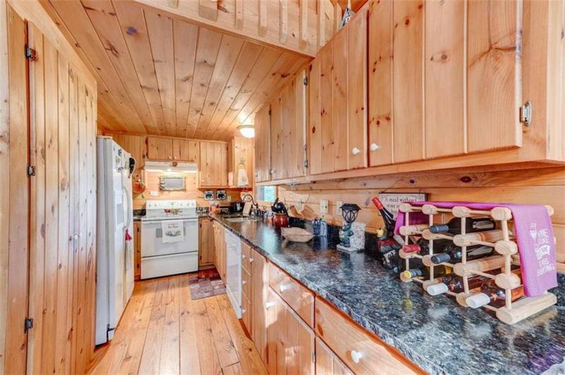 Image for property 652 Fox Run Drive, Blue Ridge, GA 30513