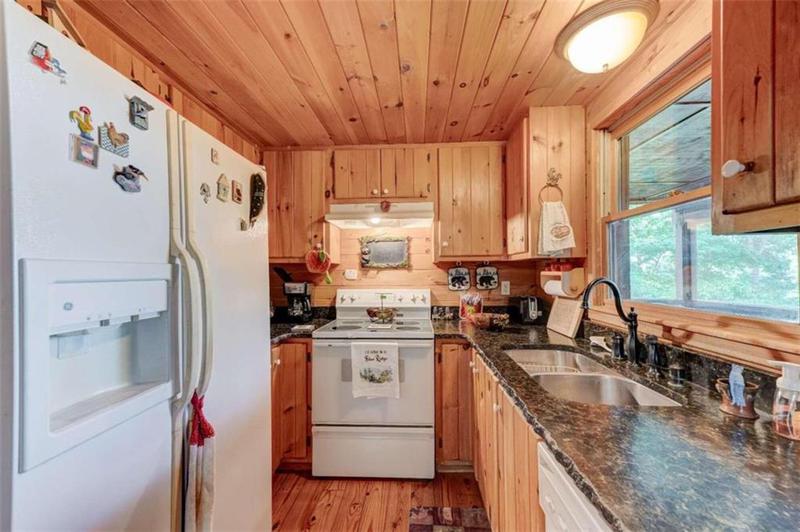 Image for property 652 Fox Run Drive, Blue Ridge, GA 30513