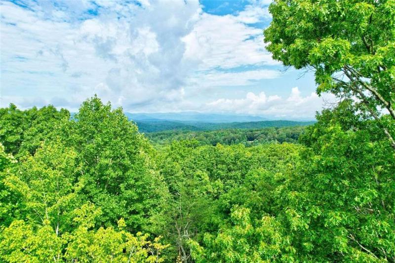 Image for property 652 Fox Run Drive, Blue Ridge, GA 30513