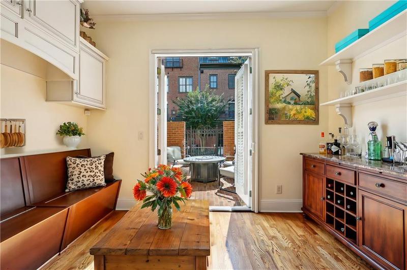 Image for property 3127 Lenox Road 6, Atlanta, GA 30324