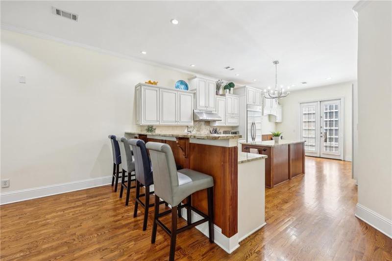 Image for property 3127 Lenox Road 6, Atlanta, GA 30324
