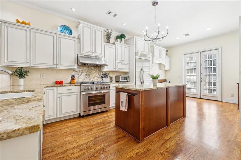 Image for property 3127 Lenox Road 6, Atlanta, GA 30324