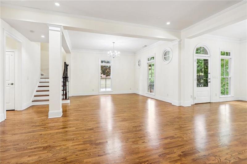 Image for property 3127 Lenox Road 6, Atlanta, GA 30324