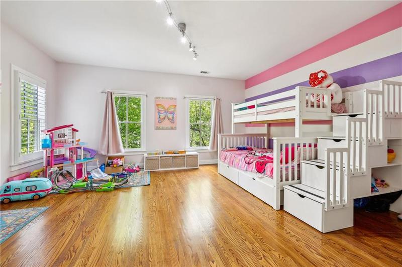 Image for property 3127 Lenox Road 6, Atlanta, GA 30324