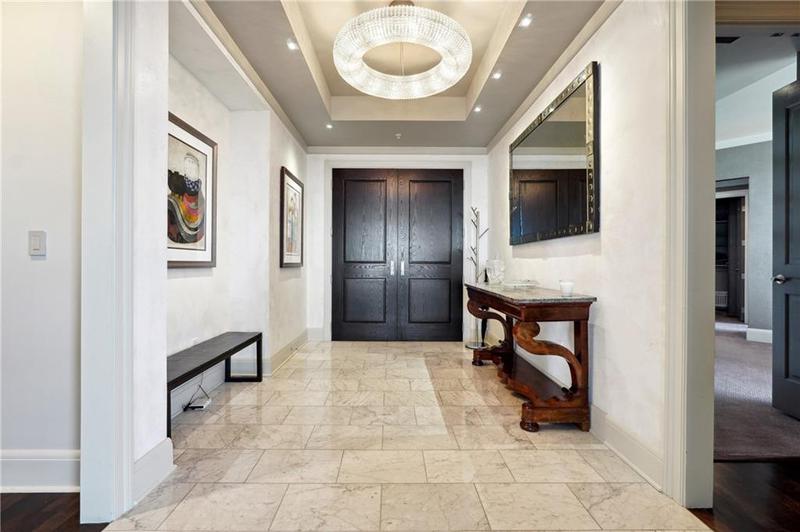 Image for property 3344 Peachtree Road 3902, Atlanta, GA 30326