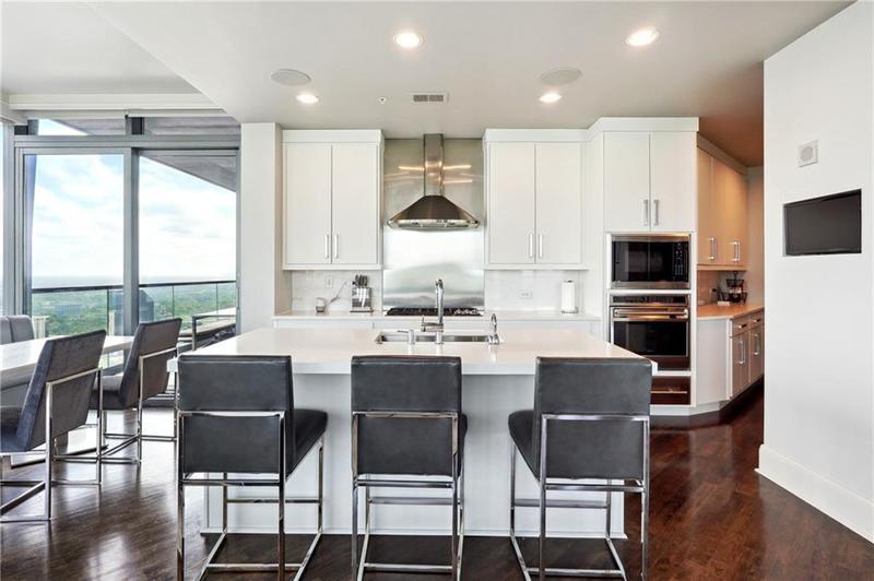Image for property 3344 Peachtree Road 3902, Atlanta, GA 30326