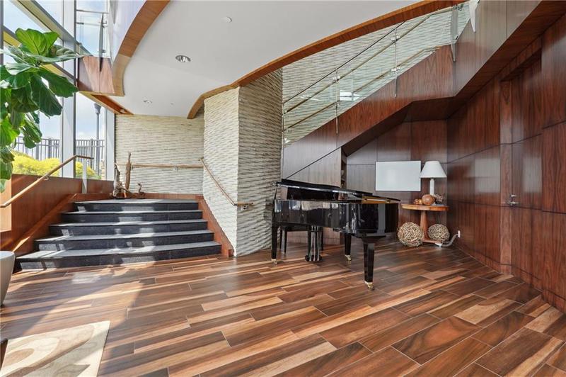 Image for property 3344 Peachtree Road 3902, Atlanta, GA 30326