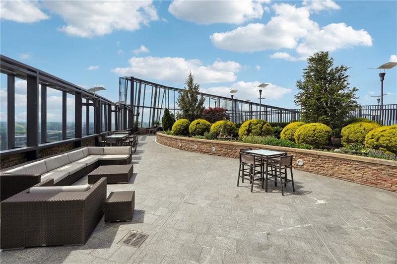 Image for property 3344 Peachtree Road 3902, Atlanta, GA 30326