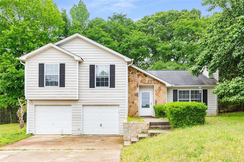 Image for property 402 Leslie Court, Mcdonough, GA 30253