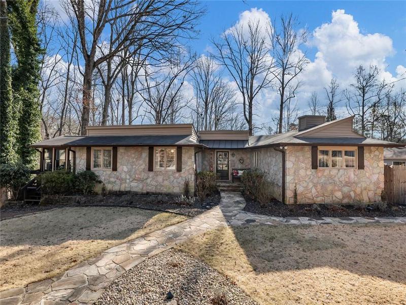 Image for property 45 Lakepoint Drive, Dawsonville, GA 30534