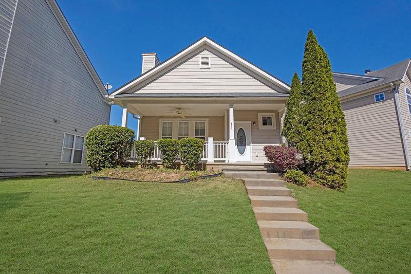 Image for property 4571 Parkway Circle, Atlanta, GA 30349