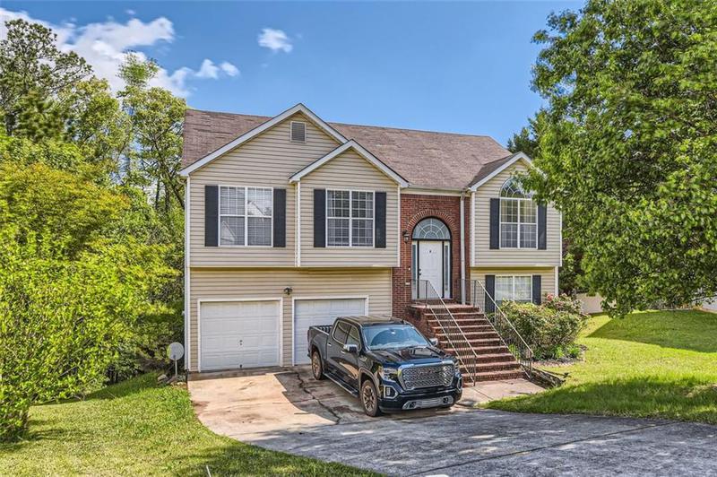Image for property 7450 Chads Circle, Jonesboro, GA 30236