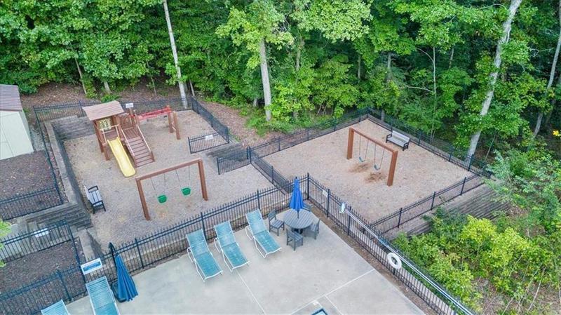 Image for property 110 Peninsula Way, Dawsonville, GA 30534