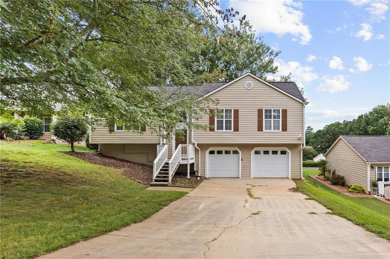 Image for property 220 Magnolia Tree Court, Alpharetta, GA 30022