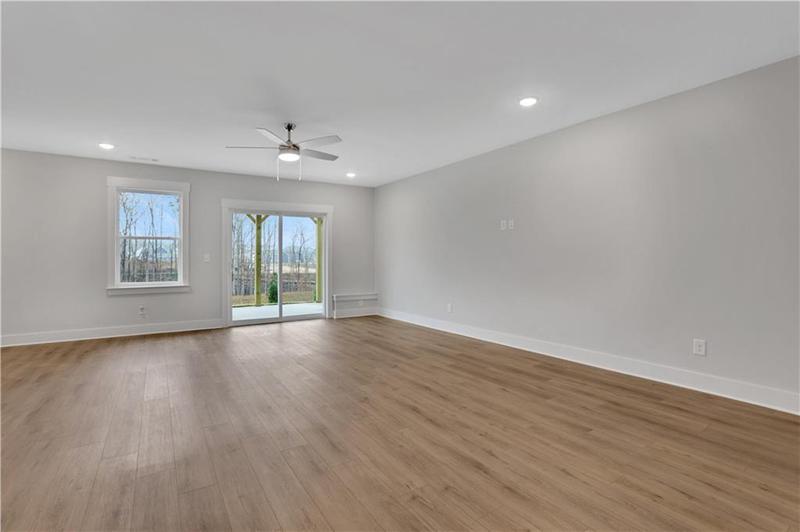 Image for property 202 Candlewood Lane, Hoschton, GA 30548