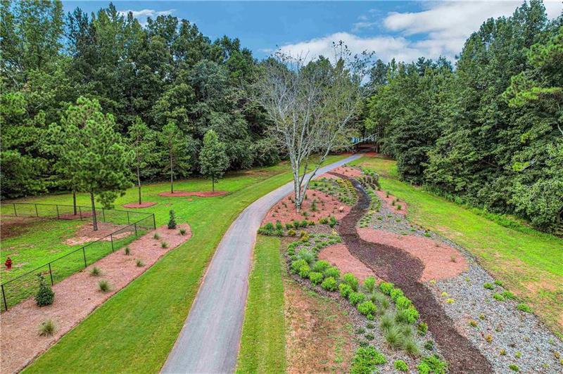 Image for property 202 Candlewood Lane, Hoschton, GA 30548