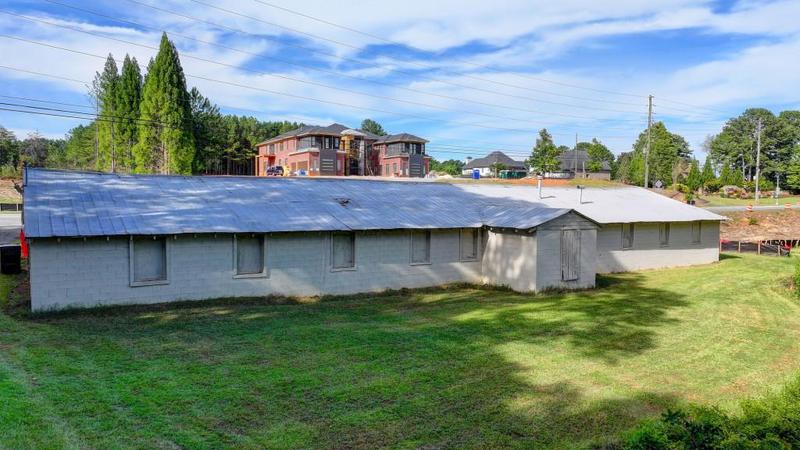 Image for property 5680 Abbotts Bridge Road, Johns Creek, GA 30097