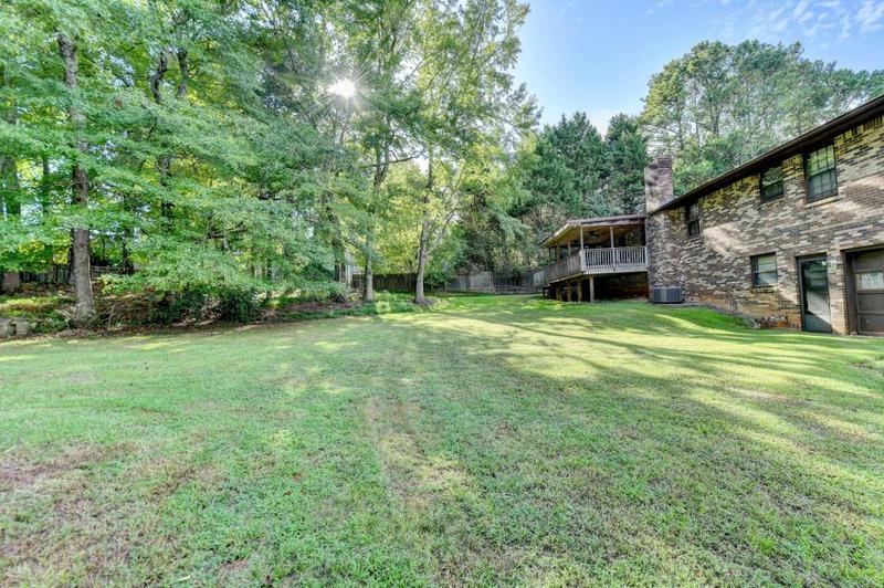 Image for property 5680 Abbotts Bridge Road, Johns Creek, GA 30097