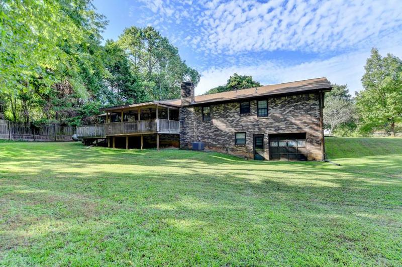 Image for property 5680 Abbotts Bridge Road, Johns Creek, GA 30097