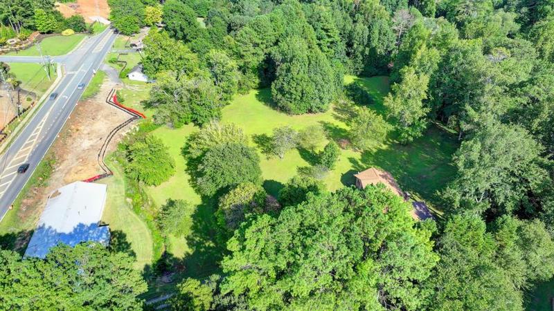 Image for property 5680 Abbotts Bridge Road, Johns Creek, GA 30097