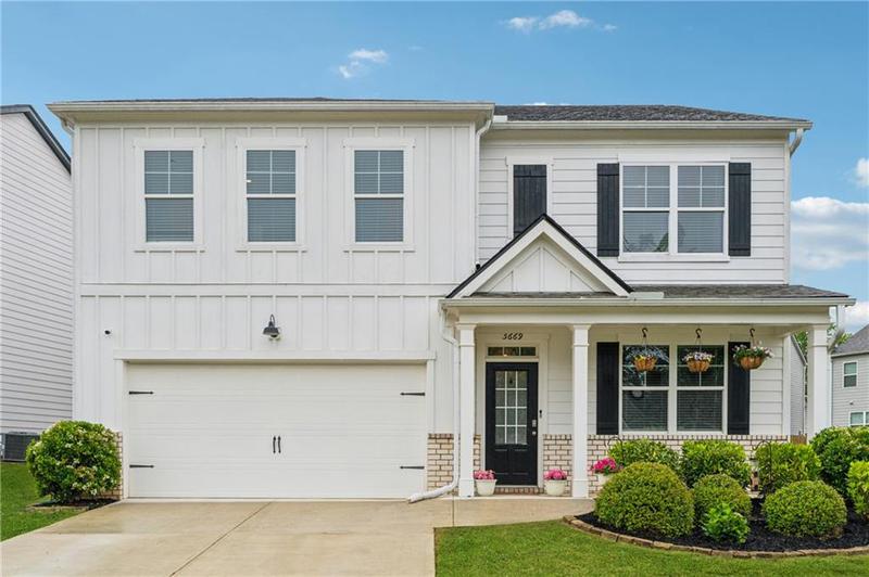 Image for property 5669 Whistling Sparrow Lane, Flowery Branch, GA 30542
