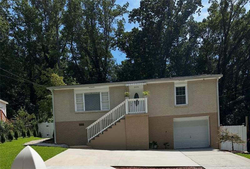 Image for property 3004 WANDA Circle, Atlanta, GA 30315