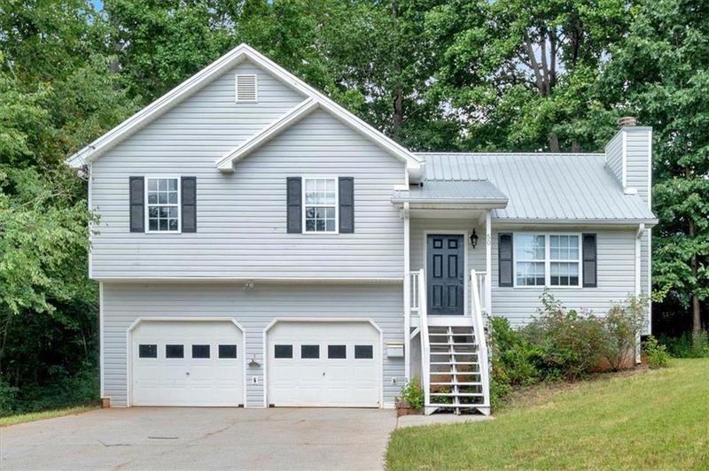 Image for property 50 OLD OAK Trace, Dallas, GA 30157