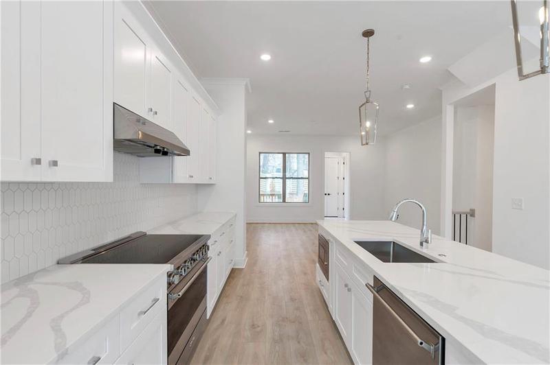 Image for property 2174 Avion Way 11, Chamblee, GA 30341