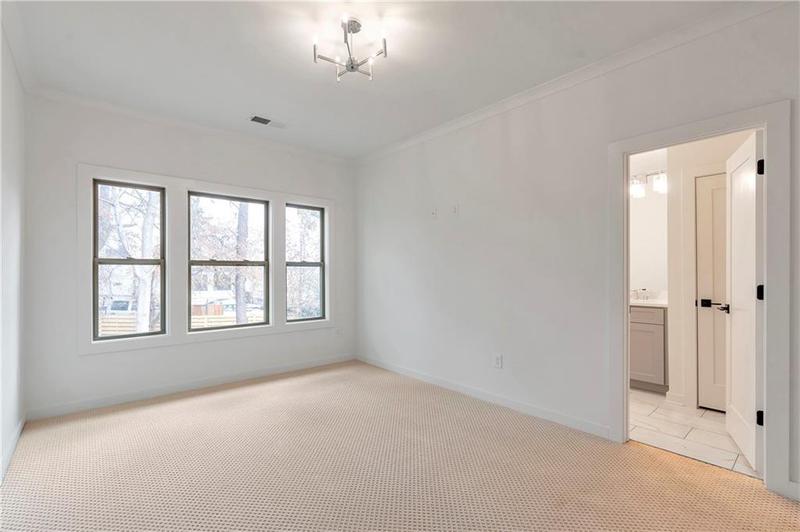 Image for property 2174 Avion Way 11, Chamblee, GA 30341