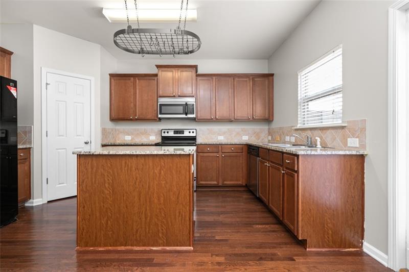 Image for property 3034 Liberty Way, Atlanta, GA 30318