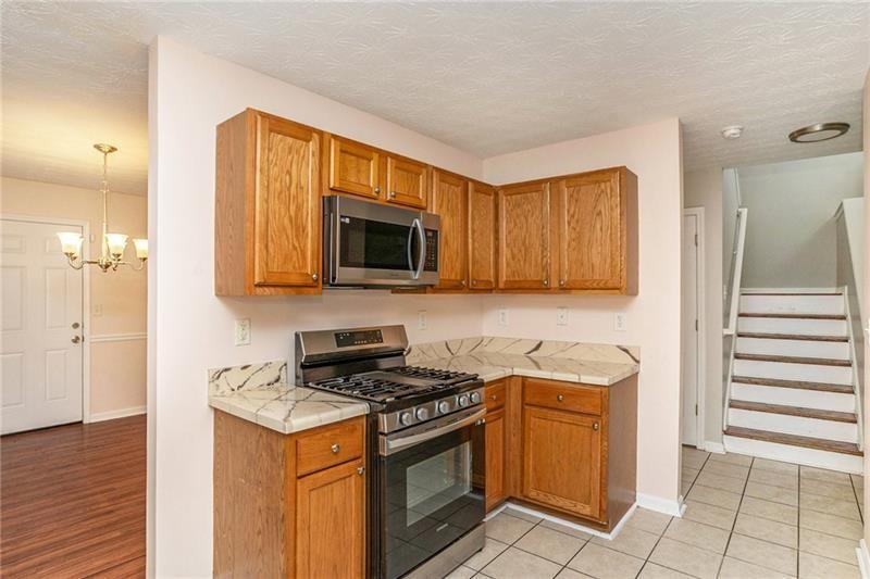 Image for property 24 Chantilly Place, Mcdonough, GA 30253