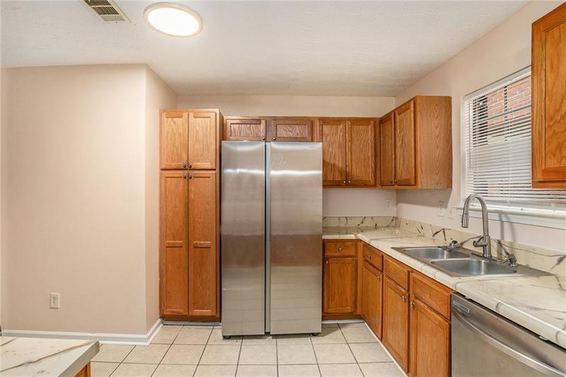 Image for property 24 Chantilly Place, Mcdonough, GA 30253