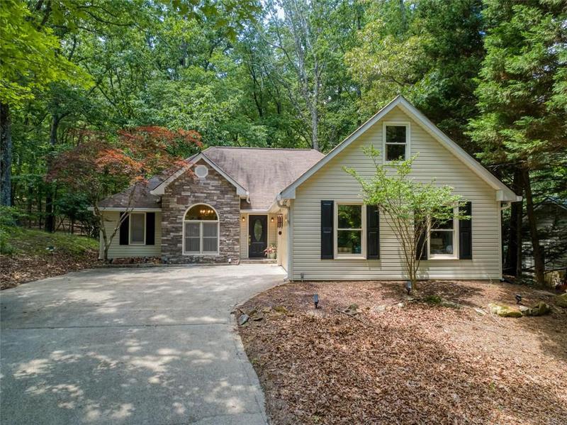 Image for property 161 RIDGEWOOD Drive, Waleska, GA 30183