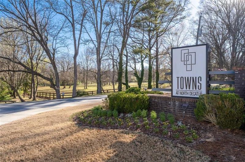 Image for property 852 CONSTELLATION Drive, Decatur, GA 30033