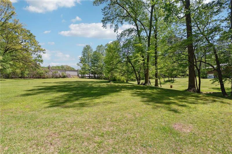 Image for property 2279 Highway 92, Acworth, GA 30102