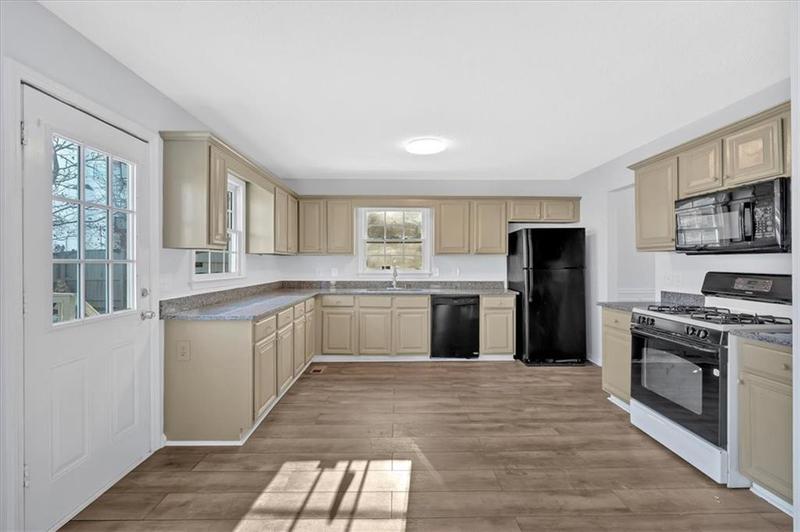 Image for property 180 Steeple Chase Trail, Dallas, GA 30132