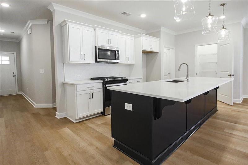 Image for property 913 Agate Lane, Lawrenceville, GA 30043